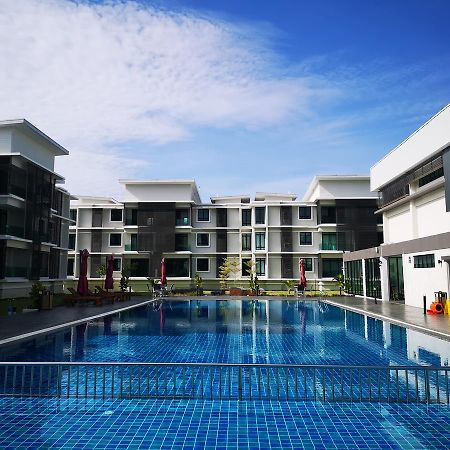 Appartamento The Meadow Park Kampar Esterno foto